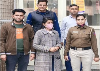 दिल्ली पुलिस मेट्रो ने शातिर महिला चोर को धरदबोचा