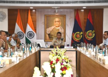 CP Delhi Rakesh Asthana conducted a crime review meeting where select personnel were awarded