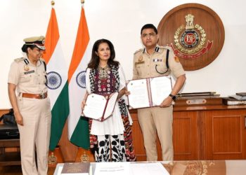 MOU signed for Image building exercise of Delhi Police ‘Dil ki Police’ with renowned designer Ritu Beri