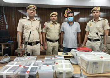 दिल्ली पुलिस की आईजीआईए टीम ने एक फर्जी वीजा रैकेट का किया भंडाफोड़