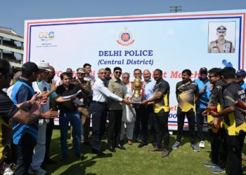 सीपी-इलेवन और मीडिया-इलेवन द्वारा जी मुरली ट्रॉफी-2023 का दोस्ताना मैच खेला गया