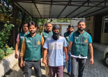 दिल्ली पुलिस की स्पेशल सेल की टीम ने एक कुख्यात अपराधी को किया गिरफ्तार