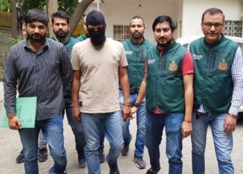 दिल्ली पुलिस की स्पेशल सेल की टीम ने एक कुख्यात अपराधी को किया गिरफतार