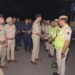 दिवाली के अवसर पर दिल्ली पुलिस आयुक्त, ने दिल्ली का दौरा किया पुलिस पिकेट पर तैनात पुलिस जवानों को मिठाइयां बांटी