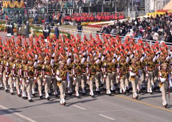 गणतंत्र दिवस परेड 2025: दिल्ली पुलिस ने जीती सर्वश्रेष्ठ मार्चिंग टुकड़ी की ट्रॉफी