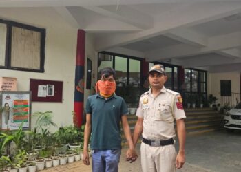 सेंट्रल डिस्ट्रिक जामा मस्जिद पुलिस की सतर्कता से जेबकतरा मौके पर गिरफ्तार, चोरी का मोबाइल बरामद