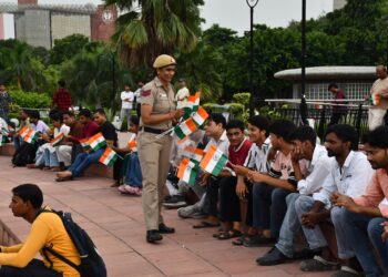 Delhi Police Music Band Orchestra Ignites Patriotic Spirit at Central Park under ‘Har Ghar Tiranga’ Campaign