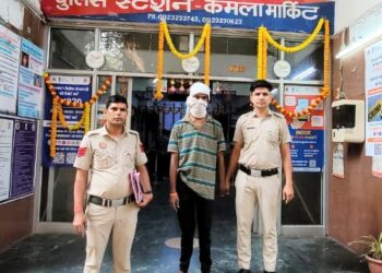 Delhi Police कमला मार्केट पुलिस की बड़ी कामयाबी — स्नैचर गिरफ्तार, नकदी और आधार कार्ड बरामद