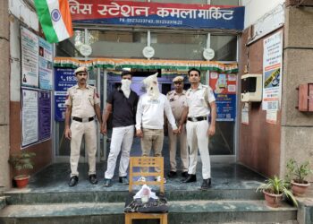 कमला मार्केट थाना पुलिस ने लूट का मामला सुलझाया, दो शातिर लुटेरे गिरफ्तार