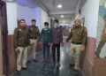 कमला मार्किट पुलिस की बड़ी कार्रवाई: दो कुख्यात स्नैचर्स गिरफ्तार, मोबाइल फोन और स्कूटी बरामद