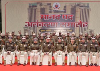 पुलिस मुख्यालय में भव्य पद अलंकरण समारोह,सेवानिवृत्ति के दिन 137 पुलिसकर्मियों को मिली मानद उच्चतर रैंक