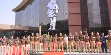 Delhi Police Raising Day दिल्ली पुलिस के 79वें स्थापना दिवस पर भव्य समारोह, ‘लौह पुरुष’ को श्रद्धांजलि और नई तकनीकी पहल की शुरुआत