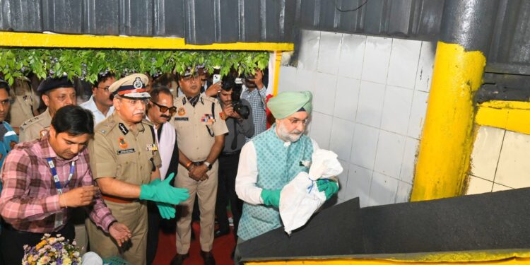 2027 तक “नशामुक्त दिल्ली” का संकल्प: दिल्ली पुलिस ने 72 करोड़ रुपये के ड्रग्स किए नष्ट