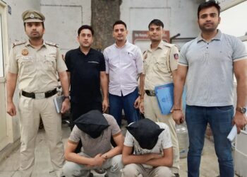 दिल्ली पुलिस सेंट्रल डिस्ट्रिक टीम ने फर्जी महिला प्रोफाइल बनाकर ‘तंत्र-मंत्र’ के नाम पर देशभर में ठगी करने वाले दो साइबर ठग गिरफ्तार
