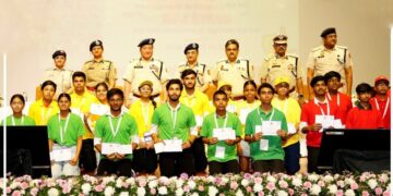 सड़क सुरक्षा के ‘यंग एम्बेसडर्स’ बने बच्चे, दिल्ली ट्रैफिक पुलिस के समर कैंप 2026 का भव्य समापन