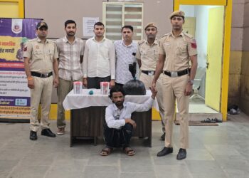 24 घंटे में चोरी का खुलासा: हाईटेक जांच के दम पर शातिर सेंधमार गिरफ्तार, नकदी और जेवरात बरामद