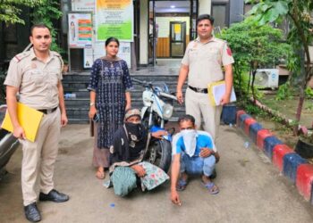 दिल्ली पुलिस की बड़ी कार्रवाई: आनंद पर्वत थाना पुलिस ने दो लुटेरों को दबोचा, महिला आरोपी निकली छह मामलों में शामिल