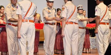 दिल्ली पुलिस मुख्यालय में आयोजित पिपिंग समारोह में सेवानिवृत्त होने वाले 202 पुलिसकर्मियों को मिला सम्मान, पुलिस आयुक्त ने कहा—”आप हमेशा दिल्ली पुलिस परिवार का हिस्सा रहेंगे”