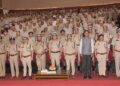 हर घर तिरंगा 2026: दिल्ली पुलिस मुख्यालय में गूंजा ‘वंदे मातरम्’, राष्ट्रीय गीत के 150 वर्ष पूरे होने पर देशभक्ति से सराबोर हुआ दिल्ली पुलिस मुख्यालय