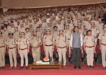 हर घर तिरंगा 2026: दिल्ली पुलिस मुख्यालय में गूंजा ‘वंदे मातरम्’, राष्ट्रीय गीत के 150 वर्ष पूरे होने पर देशभक्ति से सराबोर हुआ दिल्ली पुलिस मुख्यालय