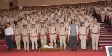 हर घर तिरंगा 2026: दिल्ली पुलिस मुख्यालय में गूंजा ‘वंदे मातरम्’, राष्ट्रीय गीत के 150 वर्ष पूरे होने पर देशभक्ति से सराबोर हुआ दिल्ली पुलिस मुख्यालय
