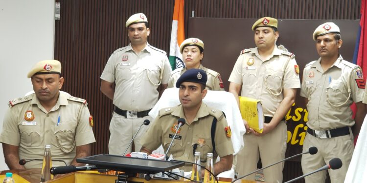 फर्जी एयरलाइन के नाम पर नौकरी का झांसा देकर युवाओं से ठगी, छह गिरफ्तार