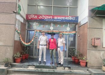 ऑपरेशन कवच के तहत कमला मार्किट पुलिस की बड़ी कार्रवाई, 2.597 किलो गांजा बरामद