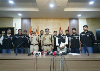 पहाड़गंज में पुलिस और बदमाशों के बीच मुठभेड़, चार राउंड फायरिंग के बाद दो आरोपी गिरफ्तार; दोनों के पैरों में लगी गोली